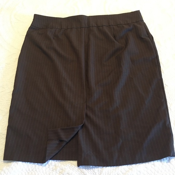 Skirt - Brown pinstripe - size 18 - Picture 2 of 4